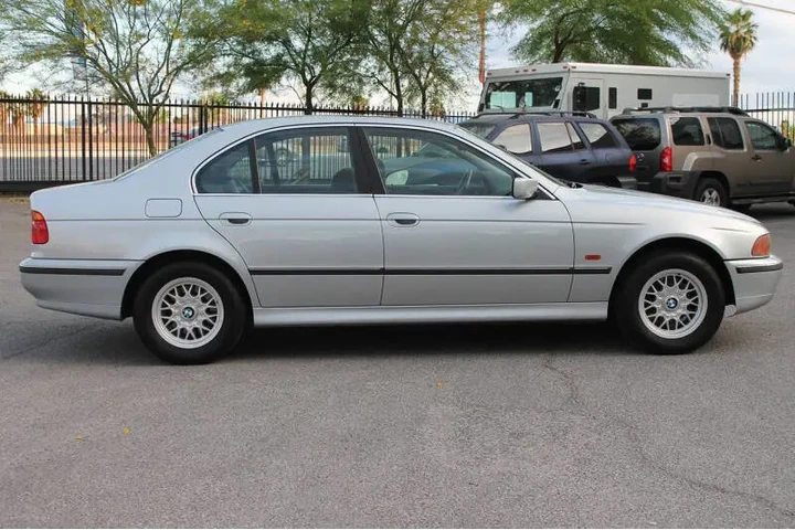 $11995 : 1997 BMW 5 Series 528i image 10