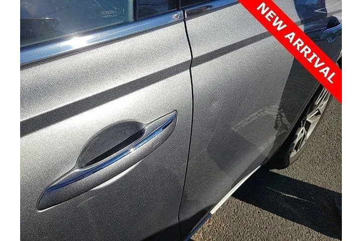 $33038 : Genesis GV70 2023 AWD 2.5T S image 6