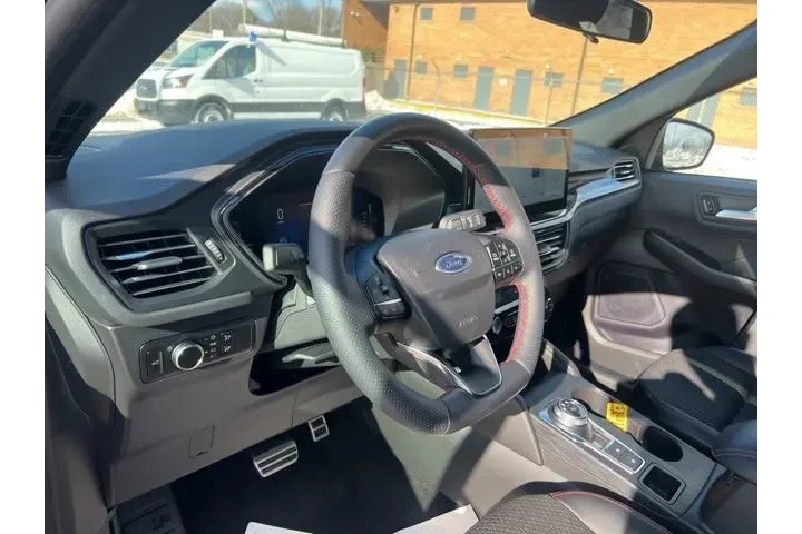 $26215 : Ford Escape 2024 AWD ST-Line image 7