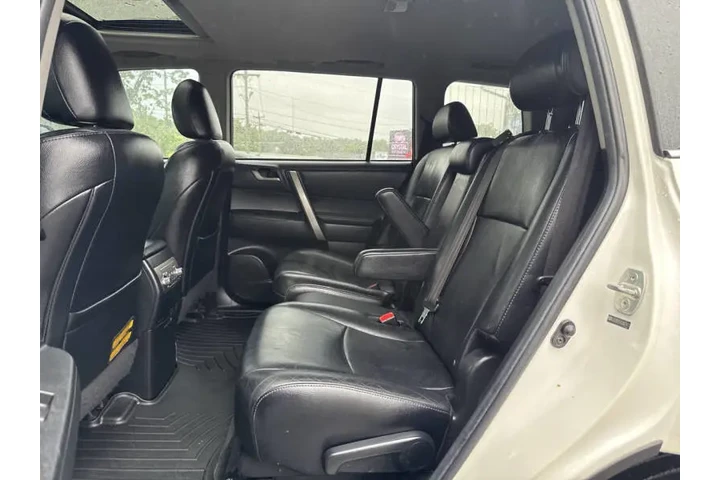 $9495 : 2012 Highlander image 10