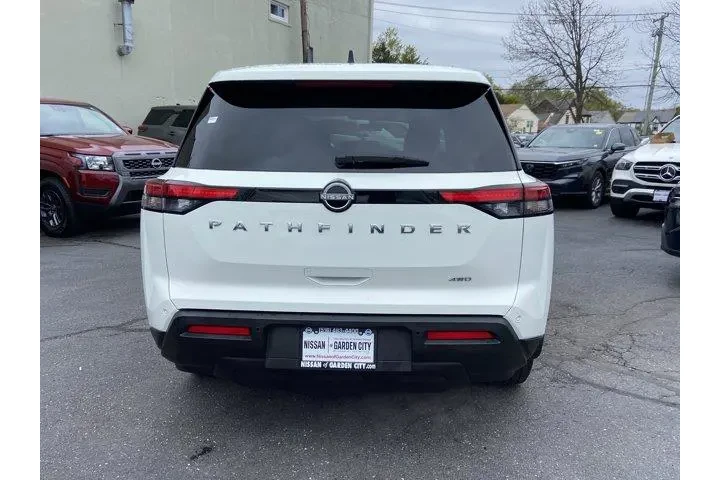 $26487 : Nissan Pathfinder 2024 AWD S image 5