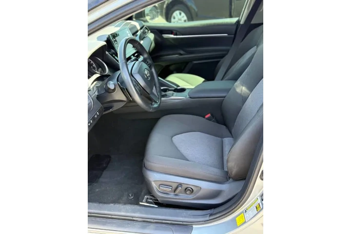 2024 Camry SE Nightshade image 10