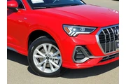 $28360 : Audi Q3 2025 AWD quattro S l thumbnail