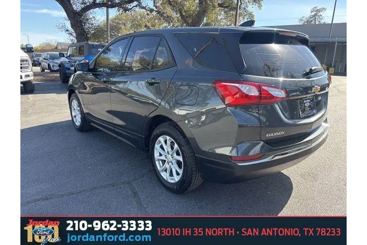 $12443 : Chevrolet Equinox 2018 LS 4d image 4