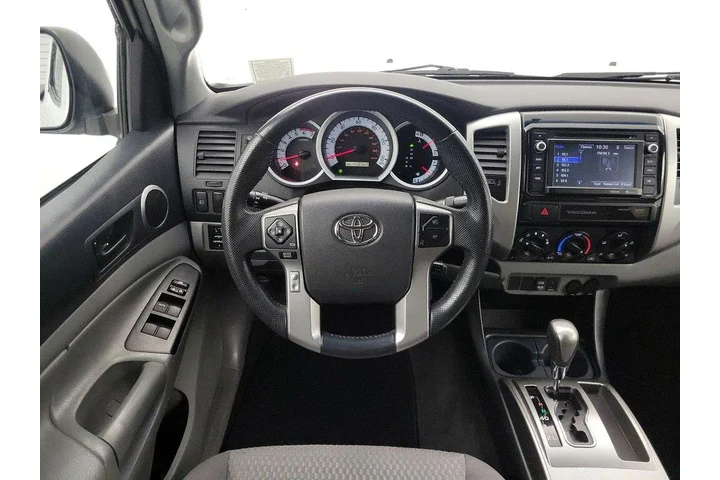 $22998 : Toyota Tacoma 2015 4x2 PreRu image 10