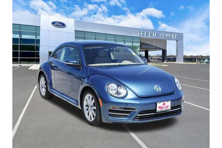 $26999 : Volkswagen Beetle 2019 2.0T image 6