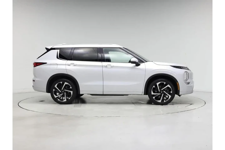 $28998 : Mitsubishi Outlander 2022 SE image 7
