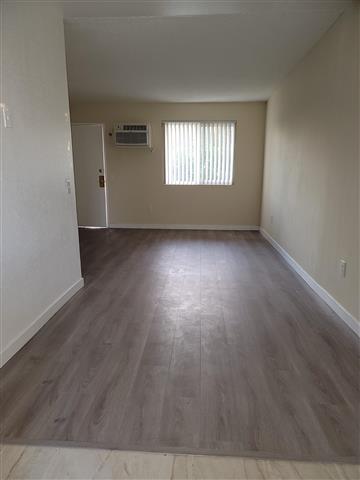 $1750 : Apartamento en Canoga Park image 2