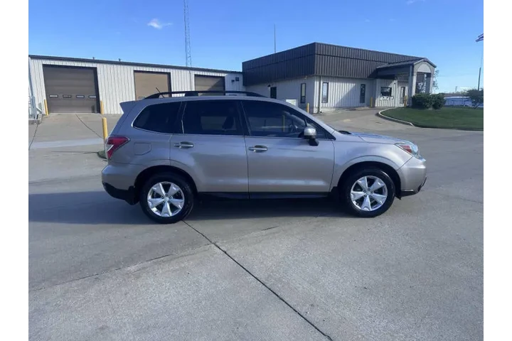 $10900 : 2015 Forester 2.5i Limited image 9