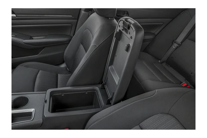 $22350 : 2025 Altima SV image 10