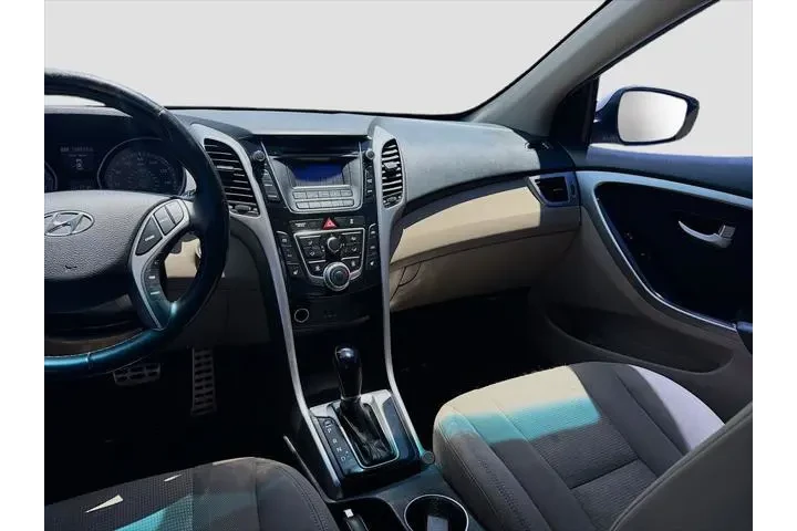 $5388 : Hyundai ELANTRA GT 2013 4dr image 4