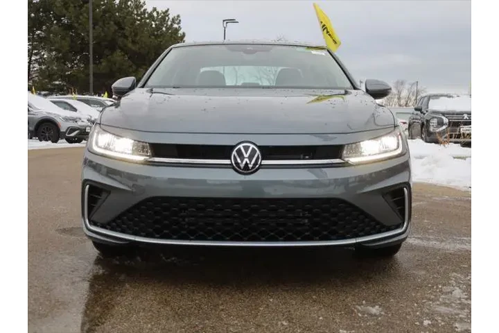 $21877 : Volkswagen Jetta 2025 SE 4dr image 3