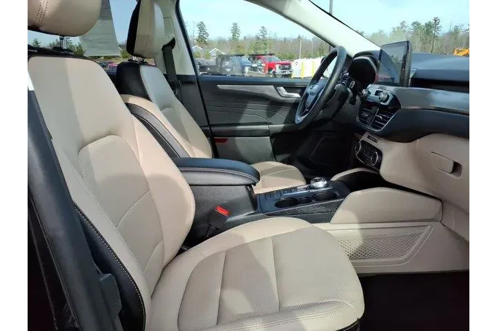 $27164 : Ford Escape 2022 AWD Titaniu image 6