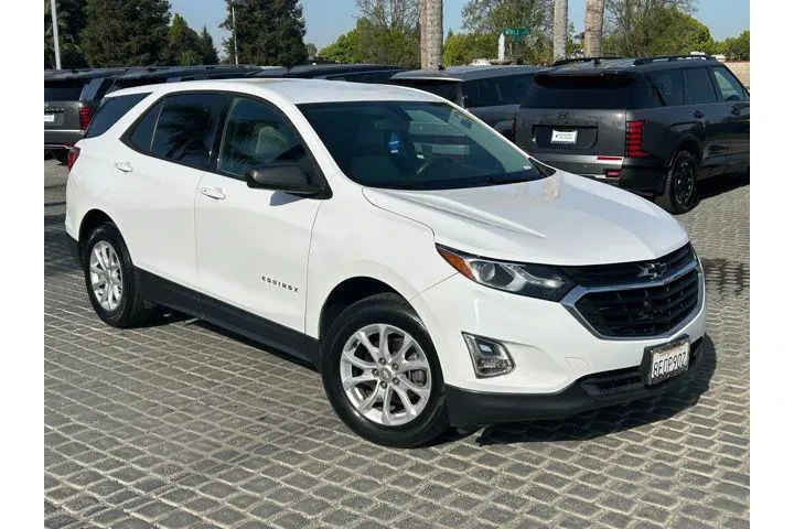 $13495 : Chevrolet Equinox 2018 LS 4d image 1