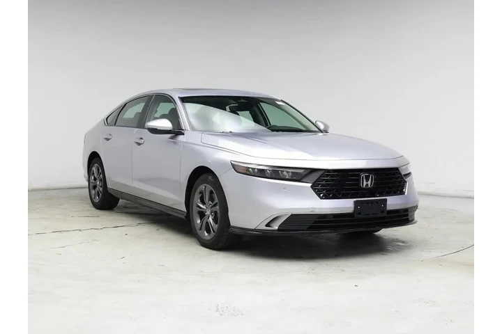 $31998 : Honda Accord Hybrid 2024 EX- image 1