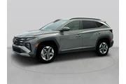 $23620 : Hyundai TUCSON 2025 SEL 4dr thumbnail