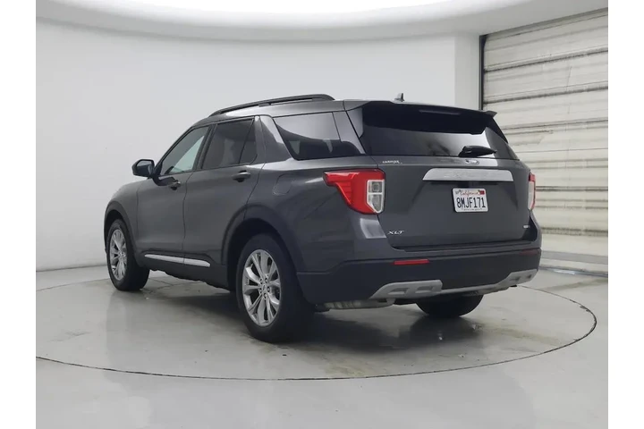 $25998 : Ford Explorer 2020 AWD XLT 4 image 2