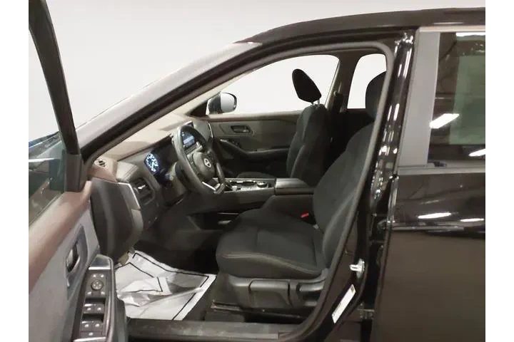 $21561 : Nissan Rogue 2023 AWD S 4dr image 9