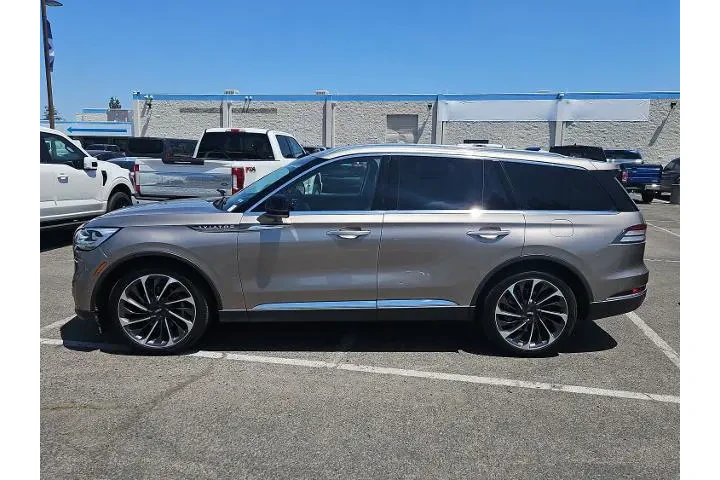 $30500 : Lincoln Aviator 2020 AWD Res image 5