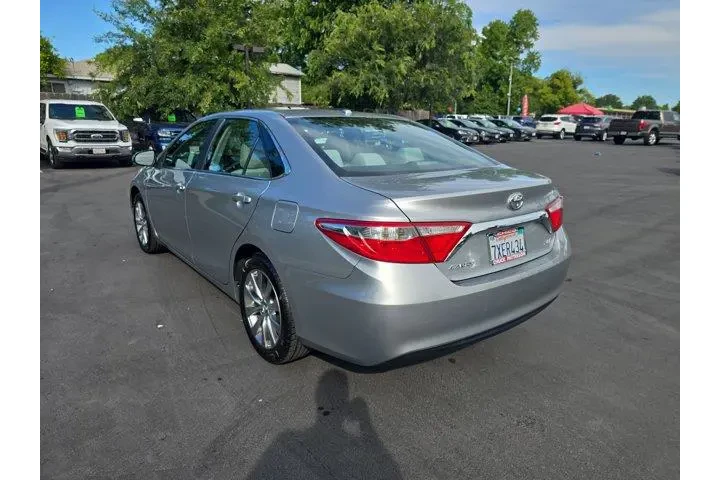 $19995 : Toyota Camry 2017 XLE 4dr Se image 10