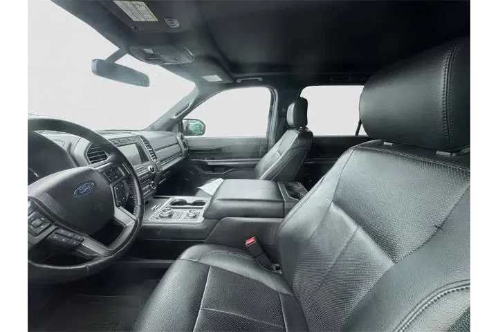 $28991 : Ford Expedition 2018 4x4 XLT image 6