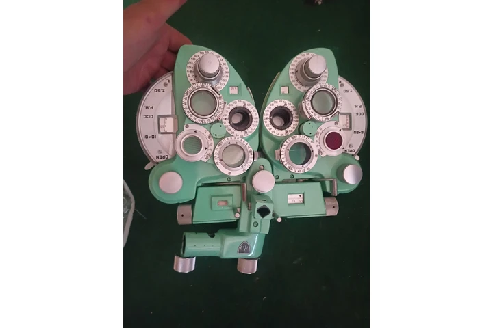 Aparatos de oculista image 3