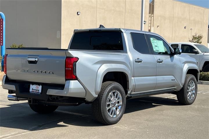 $55058 : New 2024 Tacoma Limited Doubl image 4