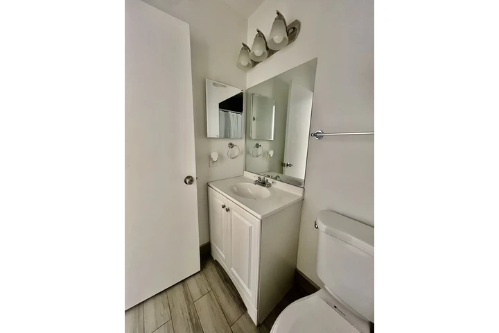 $1050 : RENTA HABITACIÓN image 5