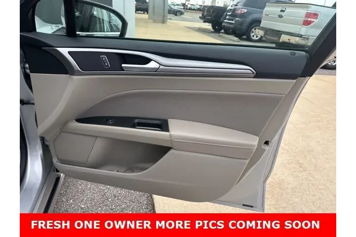 $14554 : Ford Fusion 2019 SE 4dr Seda image 4