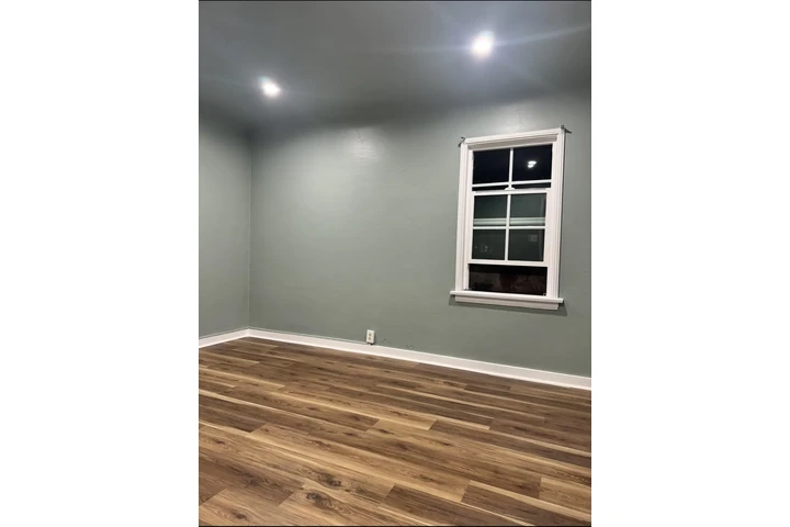 $900 : Rento recamara image 1