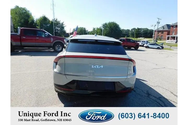 $29977 : Kia EV6 2024 AWD Wind 4dr Cr image 7