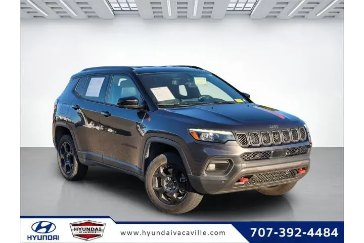$24191 : Jeep Compass 2023 4x4 Trailh image 1