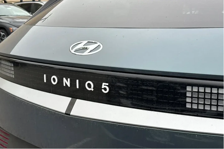 $26590 : Hyundai IONIQ 5 2024 SEL 4dr image 7