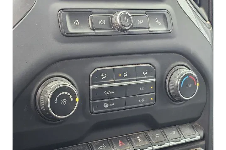 $32500 : Chevrolet Silverado 2500HD 2 image 6