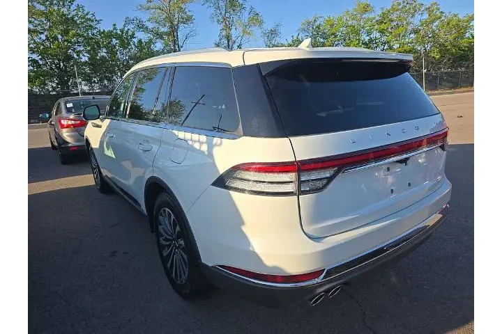 $32999 : Lincoln Aviator 2022 Reserve image 6