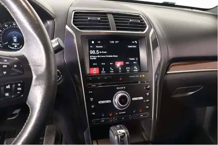 $16987 : Ford Explorer 2018 AWD Plati image 5