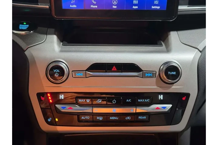 $26495 : Ford Explorer 2021 AWD XLT 4 image 7