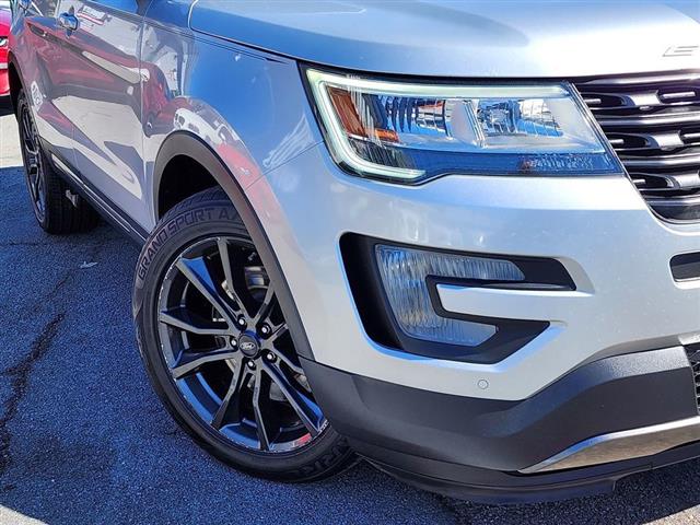 $16795 : 2017 Explorer image 3