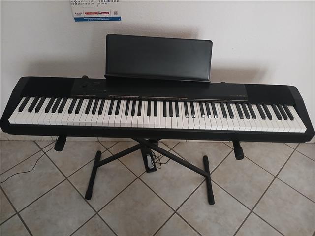 Vendo Piano marca Casio image 2