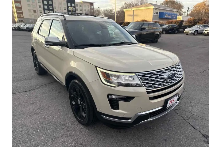 $18410 : 2018 Explorer Platinum image 5