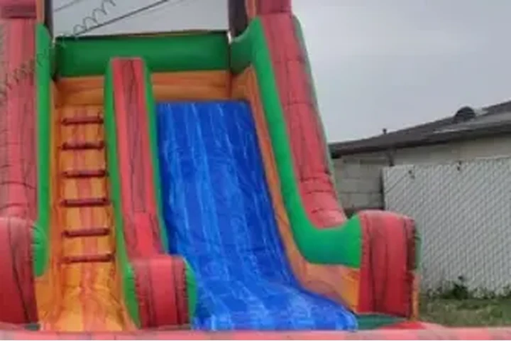 JUMPERS MESAS y SILLAS image 7