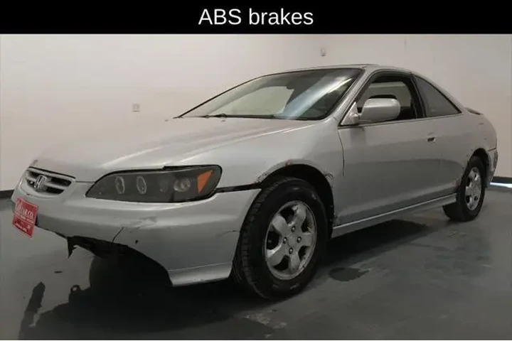 $900 : Honda Accord 2002 EX 2dr Cou image 3