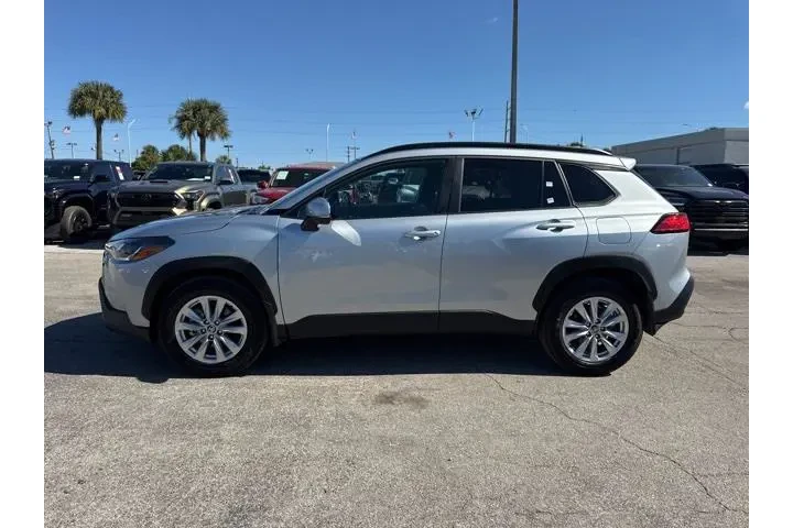 $23888 : Toyota Corolla Cross 2024 LE image 6