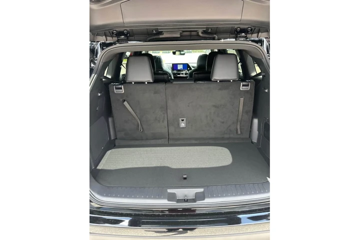 Toyota Highlander XSE image 4