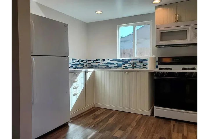 $1100 : Casa unifamiliar de 1 dormitor image 2