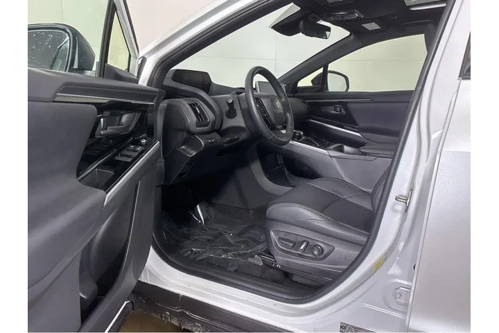 $25000 : Gold Certified2024 bZ4X Limit image 2