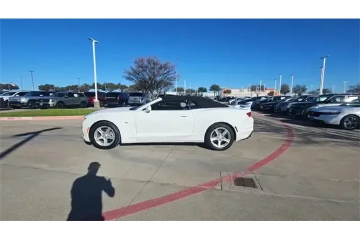 $23987 : Chevrolet Camaro 2023 LT 2dr image 5