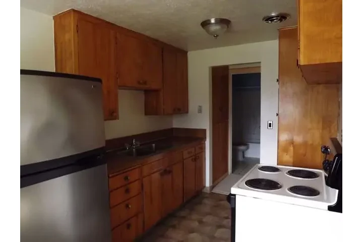 $1450 : 1bed 1bath image 4