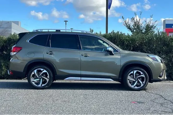 $31776 : Subaru Forester 2024 AWD Tou image 9
