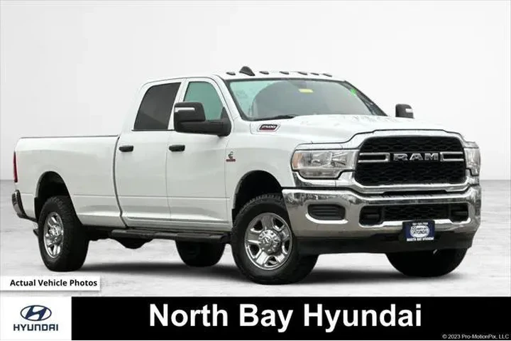 $39490 : Ram 2500 2023 4x4 Tradesman image 1
